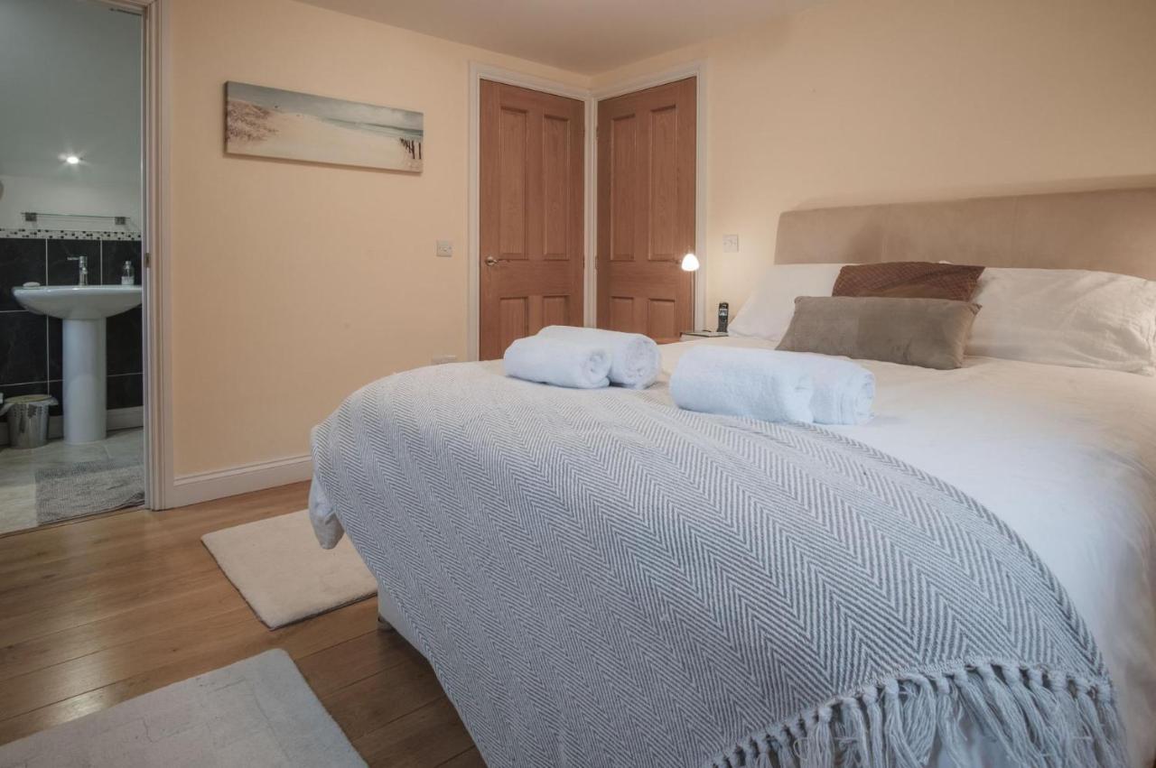 Llais Afon - 3 Bedroom Holiday Home - Fishguard Luaran gambar